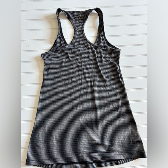 LULULEMON womens size 6 stripped racer back tank top - Picture 5 of 9